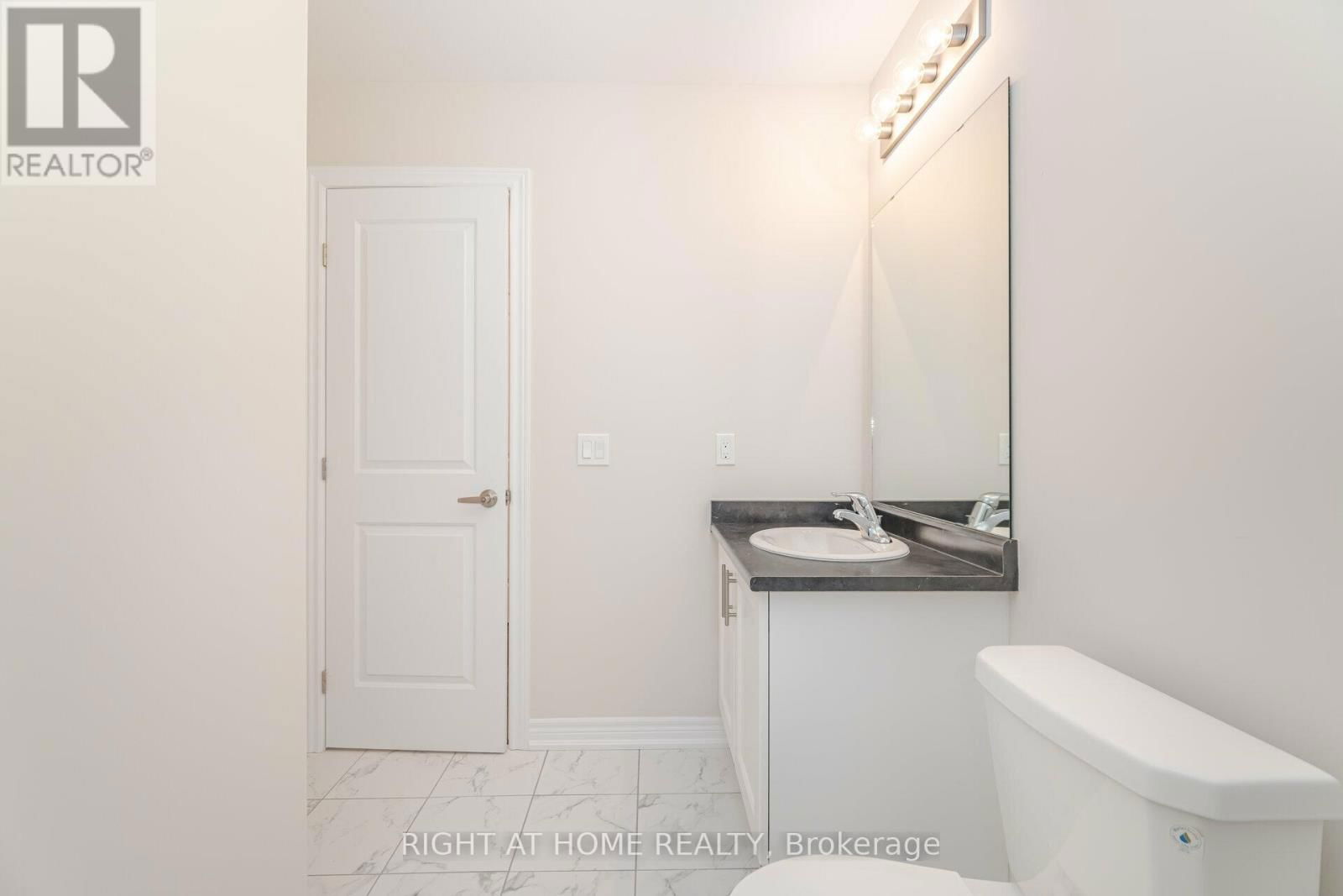 44 - 19 PICARDY DRIVE Image 34