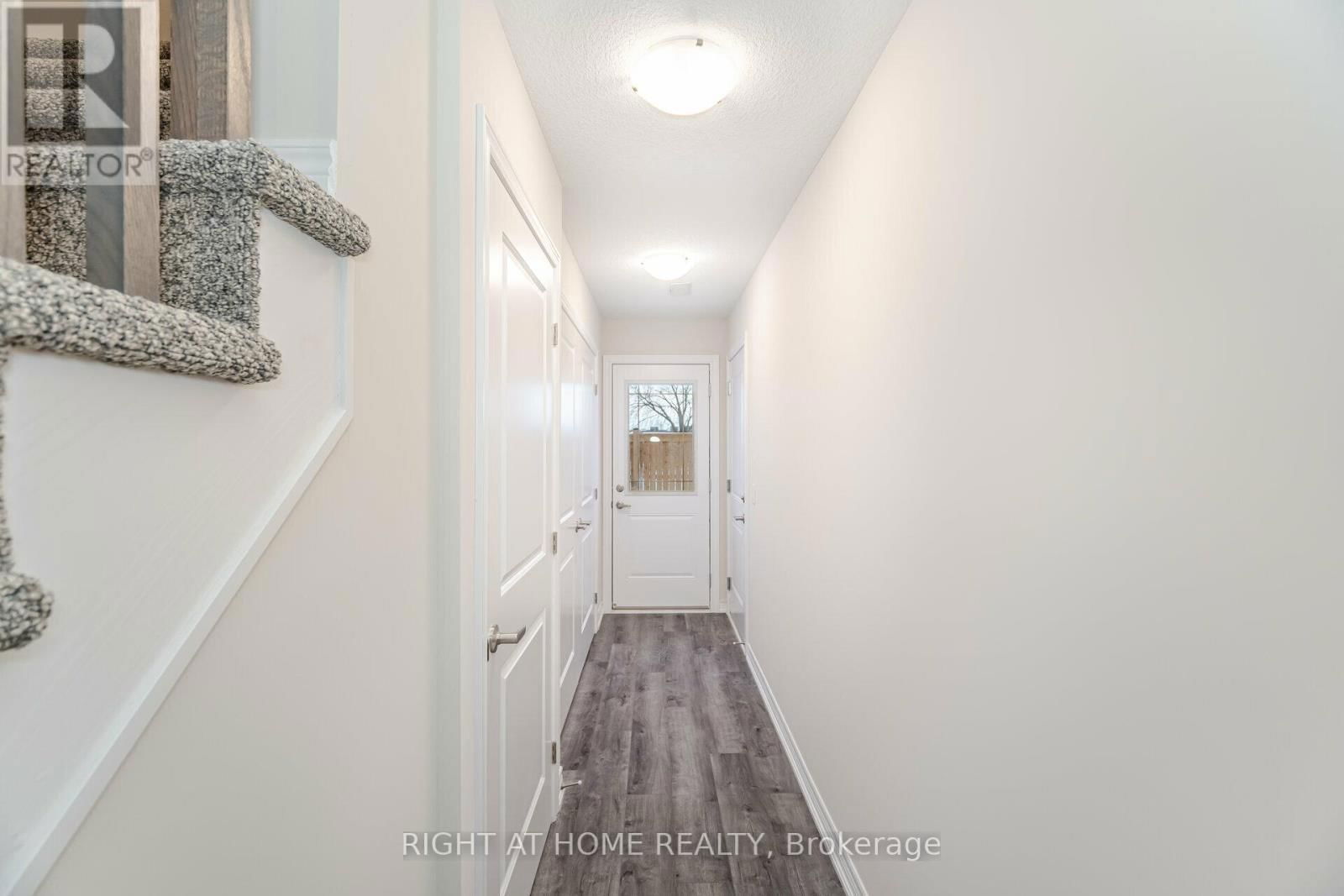 44 - 19 PICARDY DRIVE Image 36
