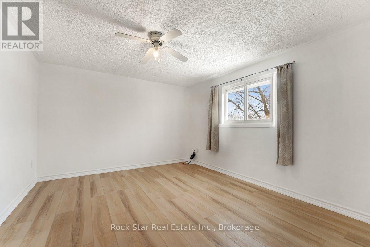 6952 WARDEN AVENUE Image 13