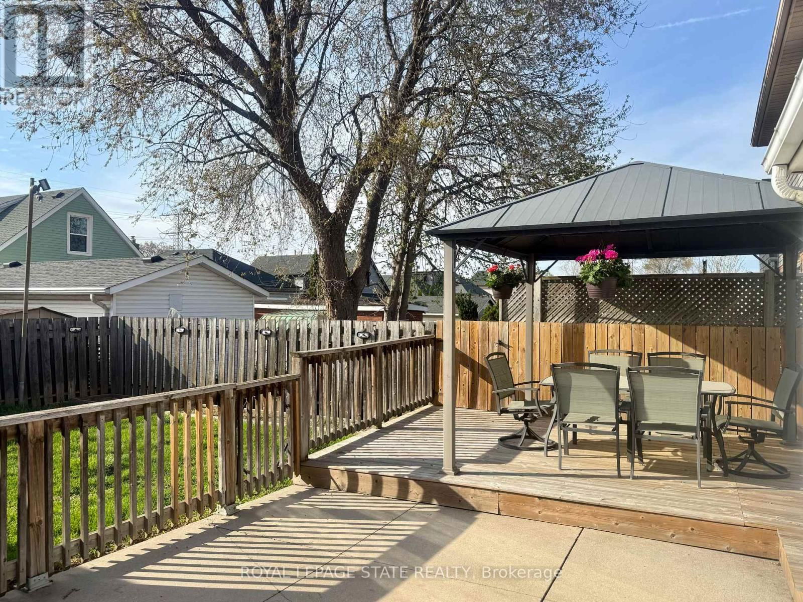134 CRAIGROYSTON ROAD Image 24
