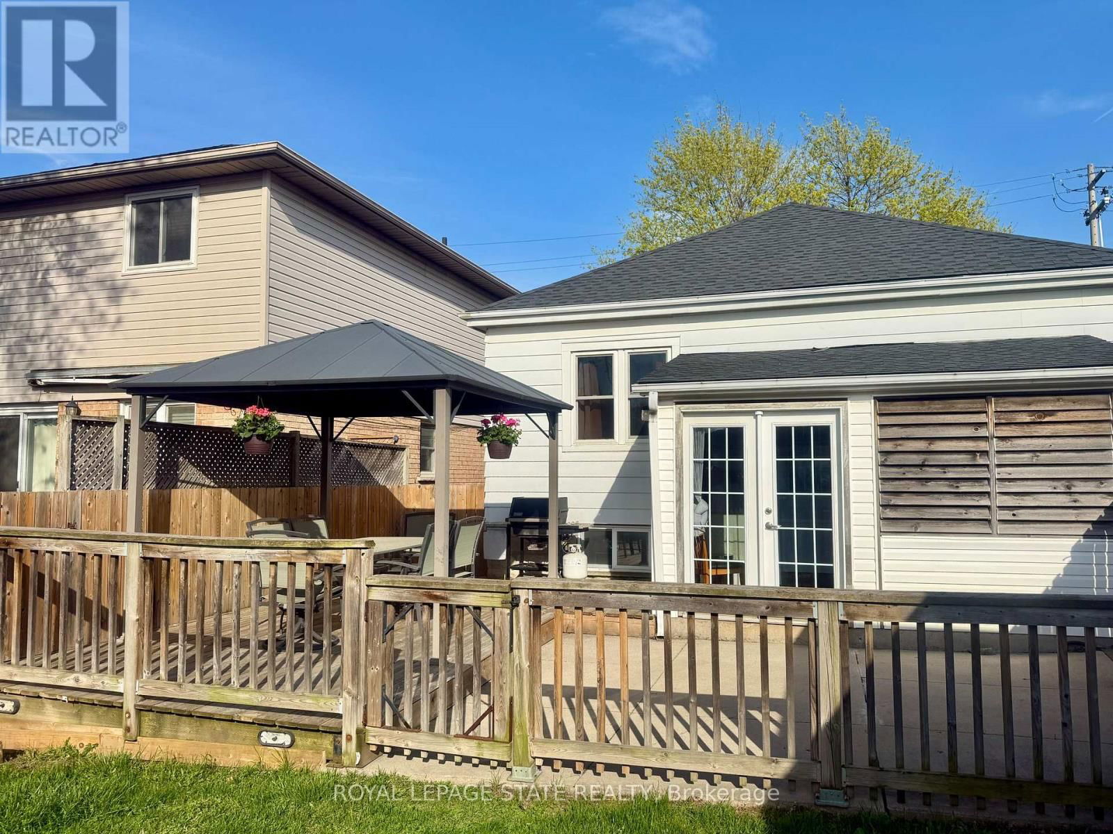 134 CRAIGROYSTON ROAD Image 25