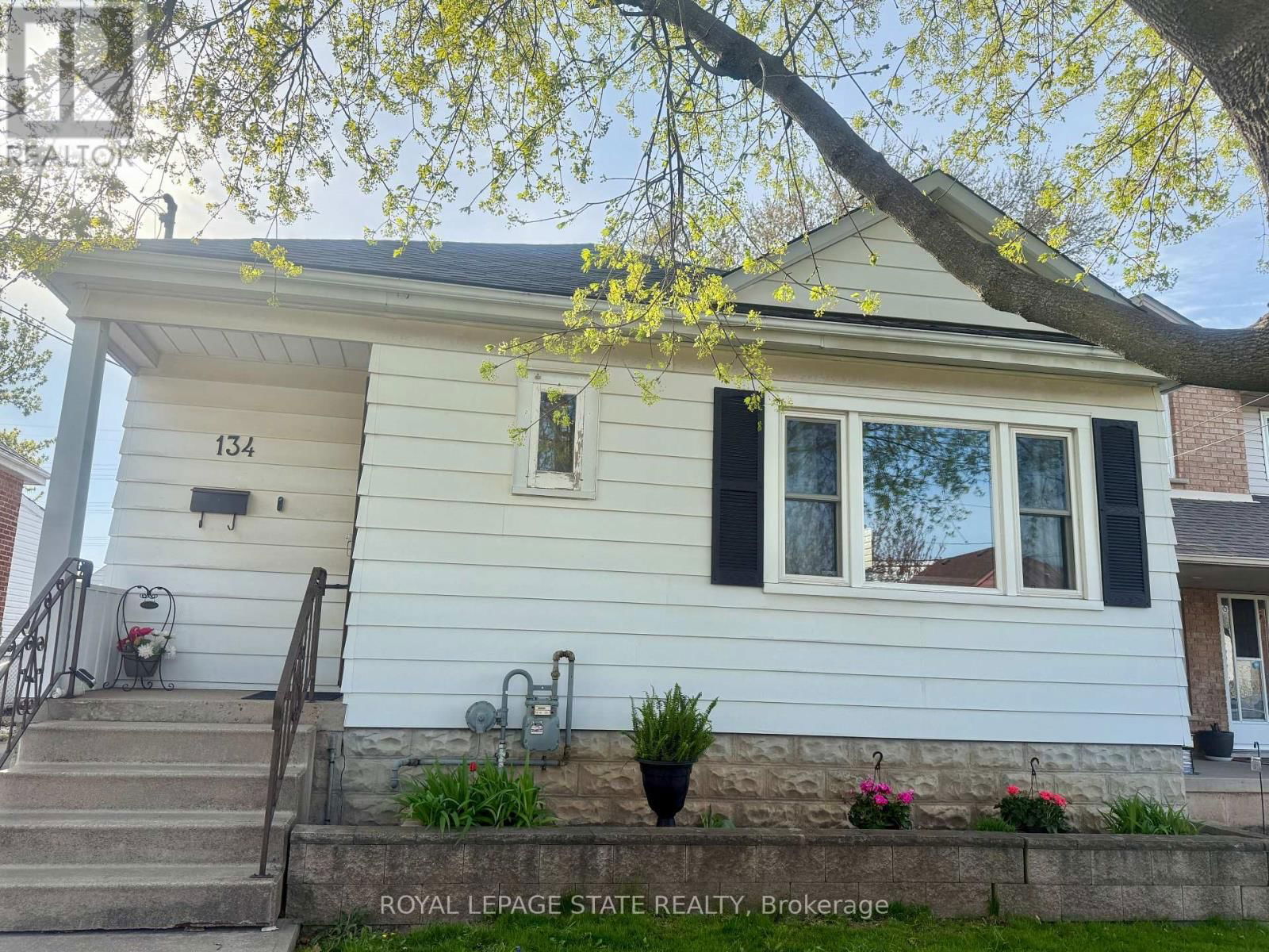 134 CRAIGROYSTON ROAD Image 3