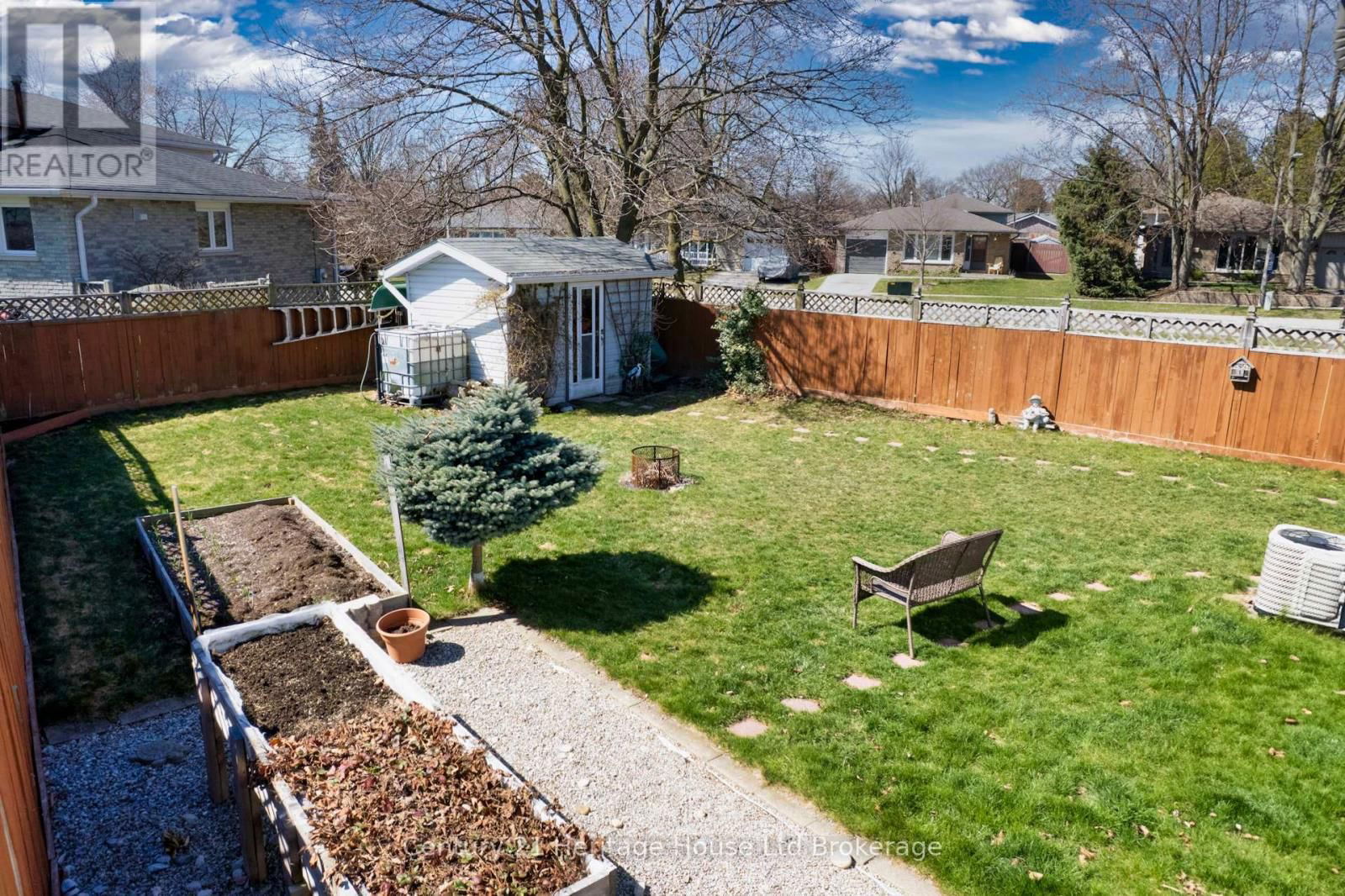 72 MAGNOLIA DRIVE Image 39