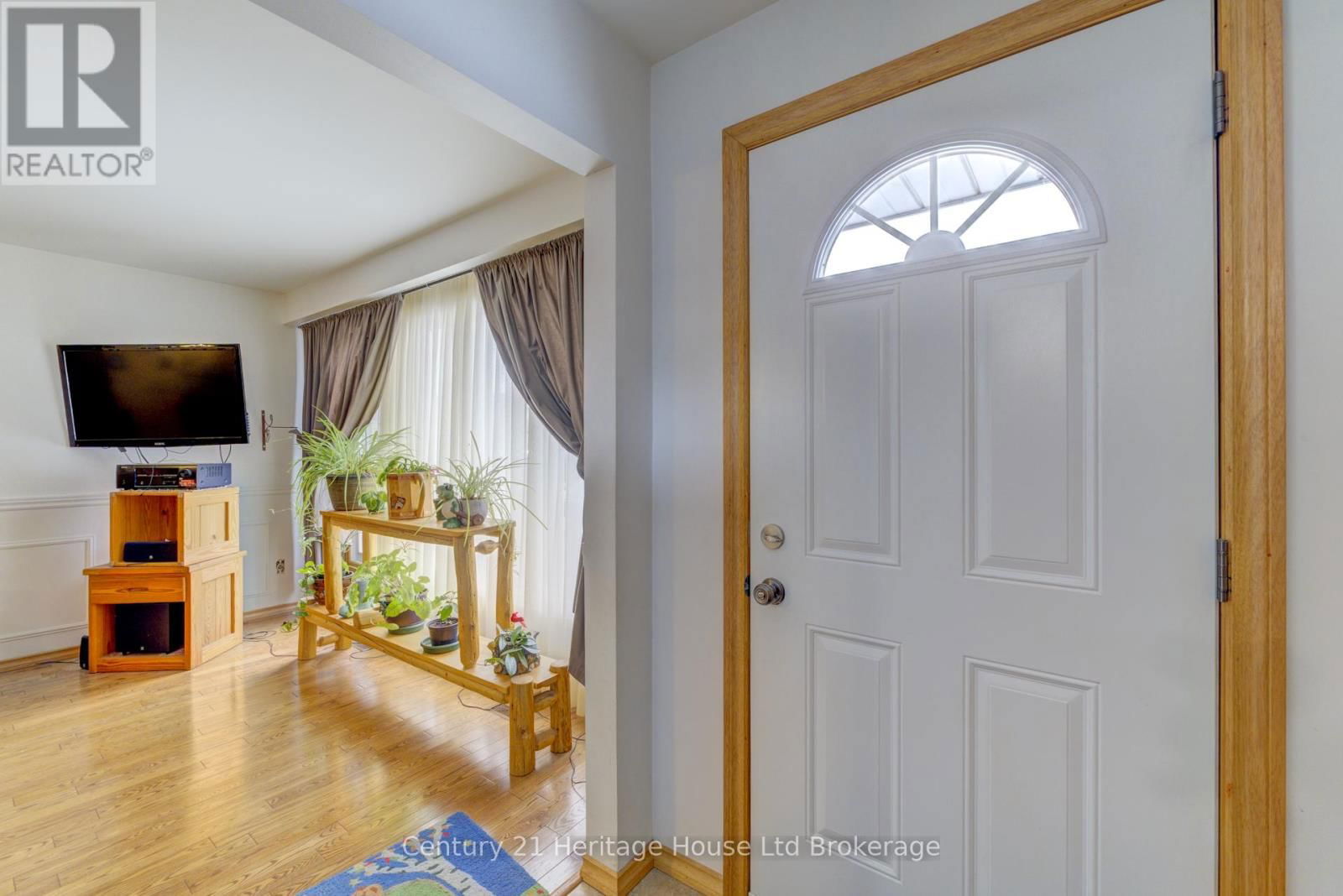 72 MAGNOLIA DRIVE Image 4
