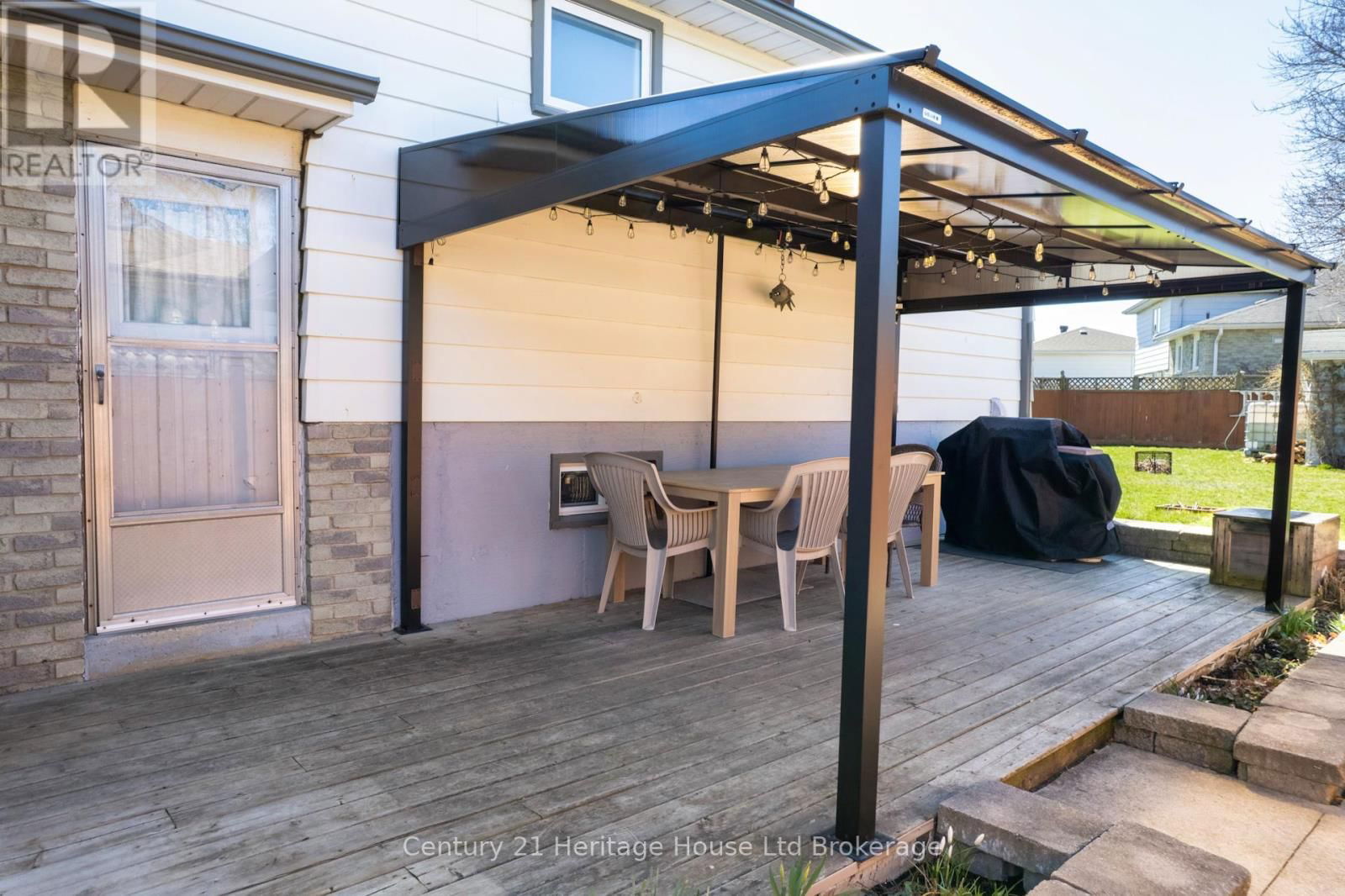 72 MAGNOLIA DRIVE Image 42