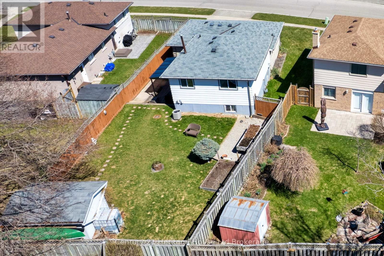 72 MAGNOLIA DRIVE Image 44