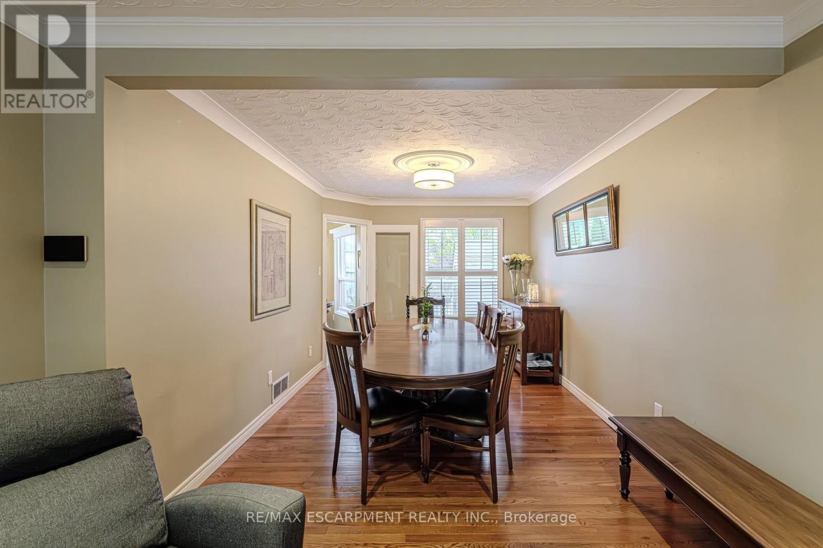 106 RUSHDALE DRIVE Image 11