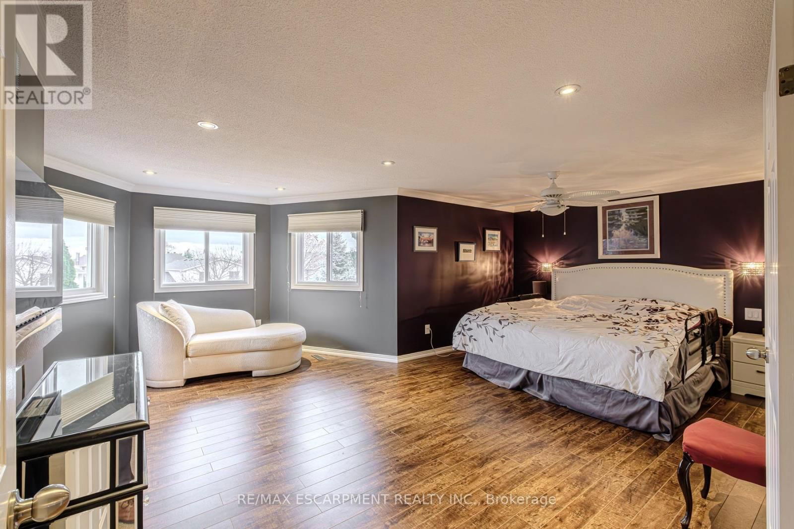 106 RUSHDALE DRIVE Image 22