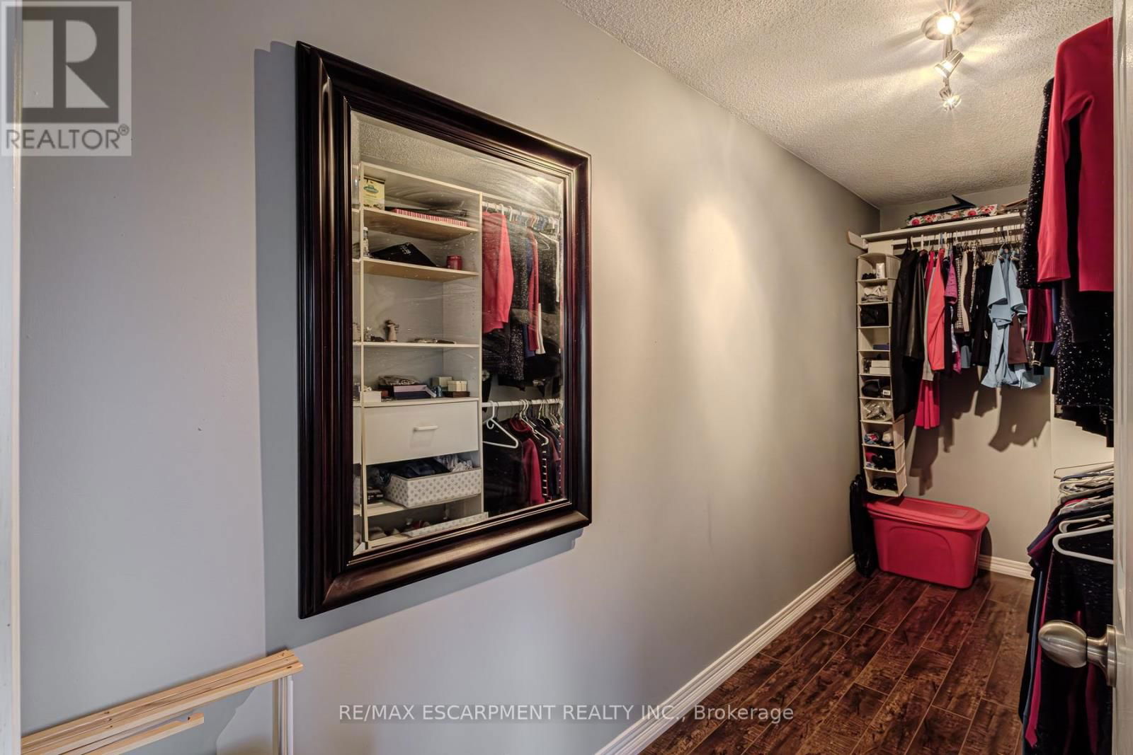 106 RUSHDALE DRIVE Image 26