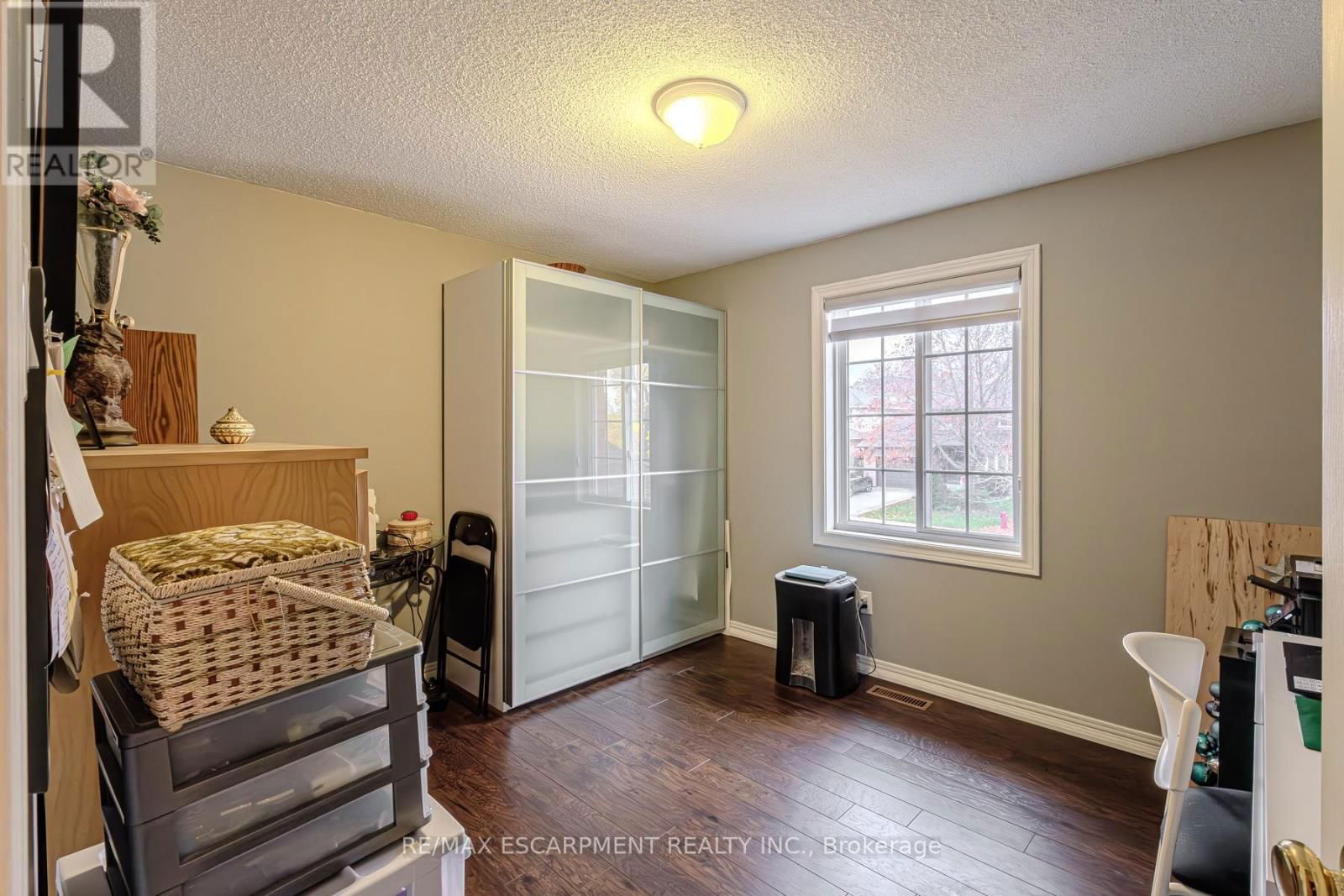 106 RUSHDALE DRIVE Image 34