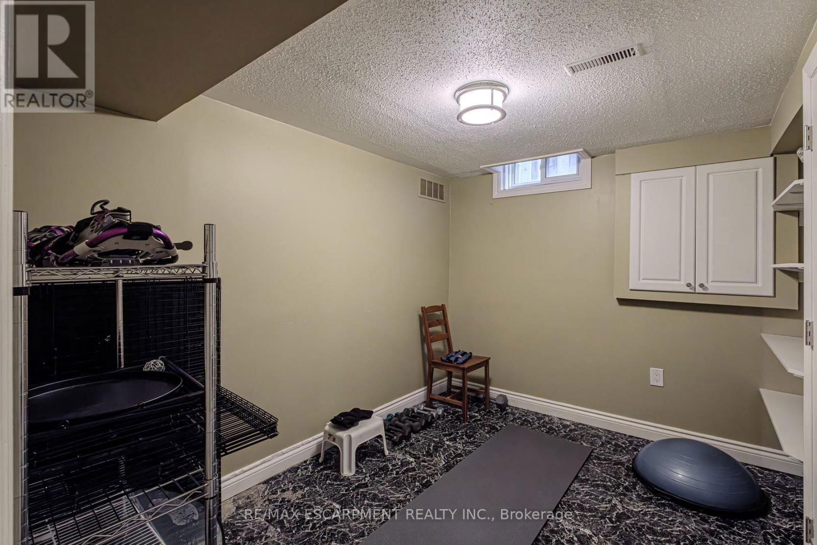 106 RUSHDALE DRIVE Image 42