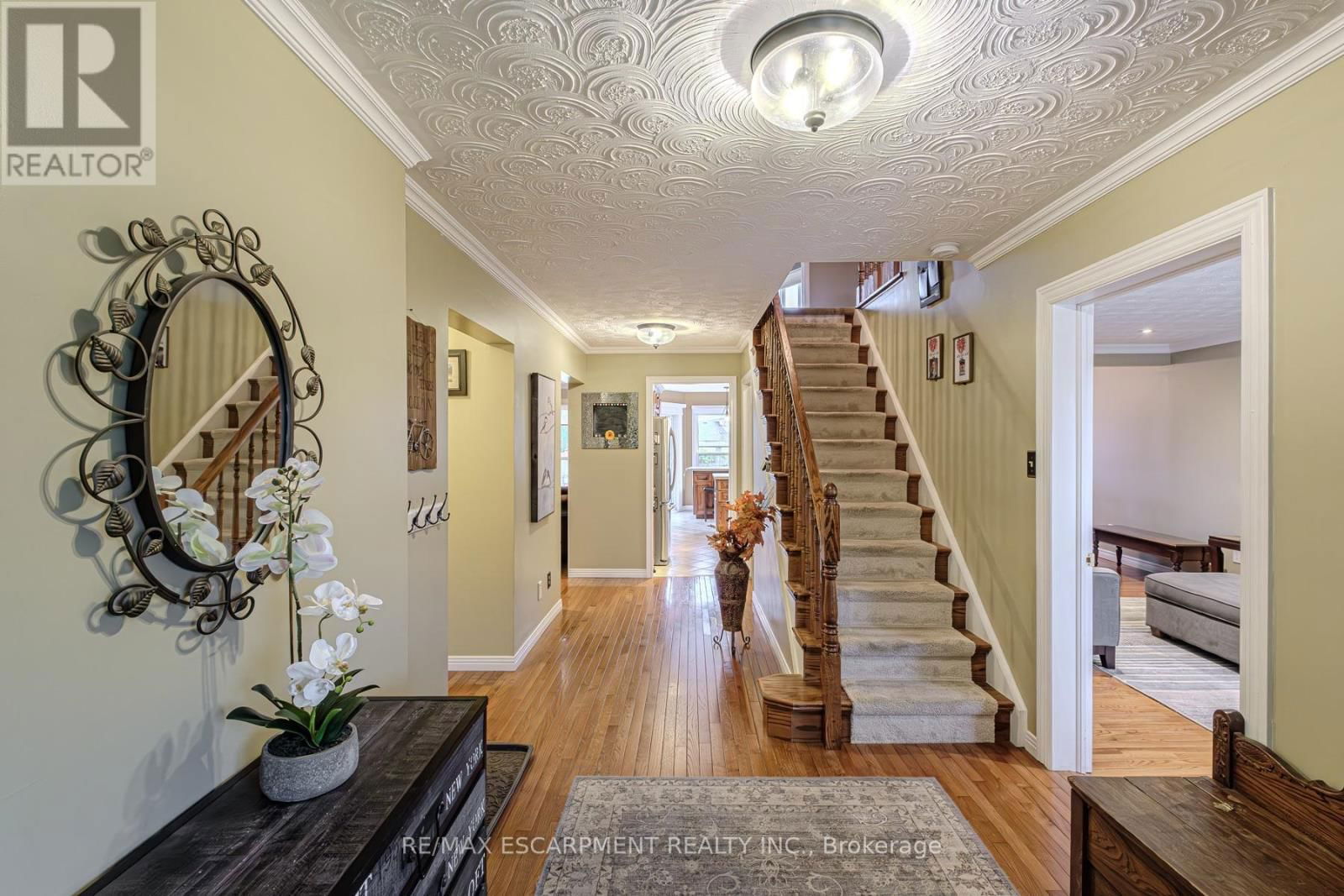 106 RUSHDALE DRIVE Image 6