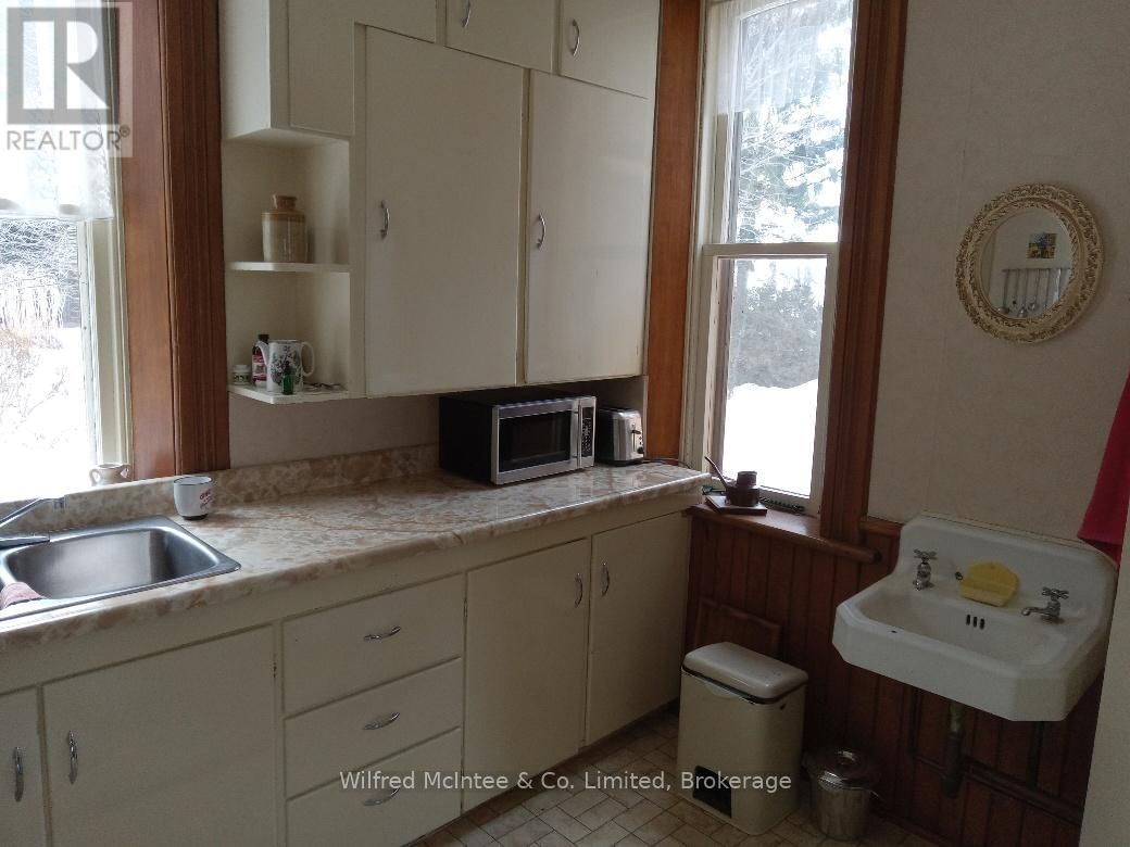 37547 GLENS HILL ROAD Image 19