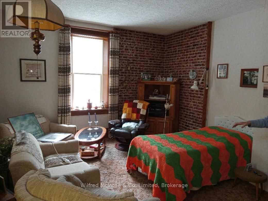 37547 GLENS HILL ROAD Image 20