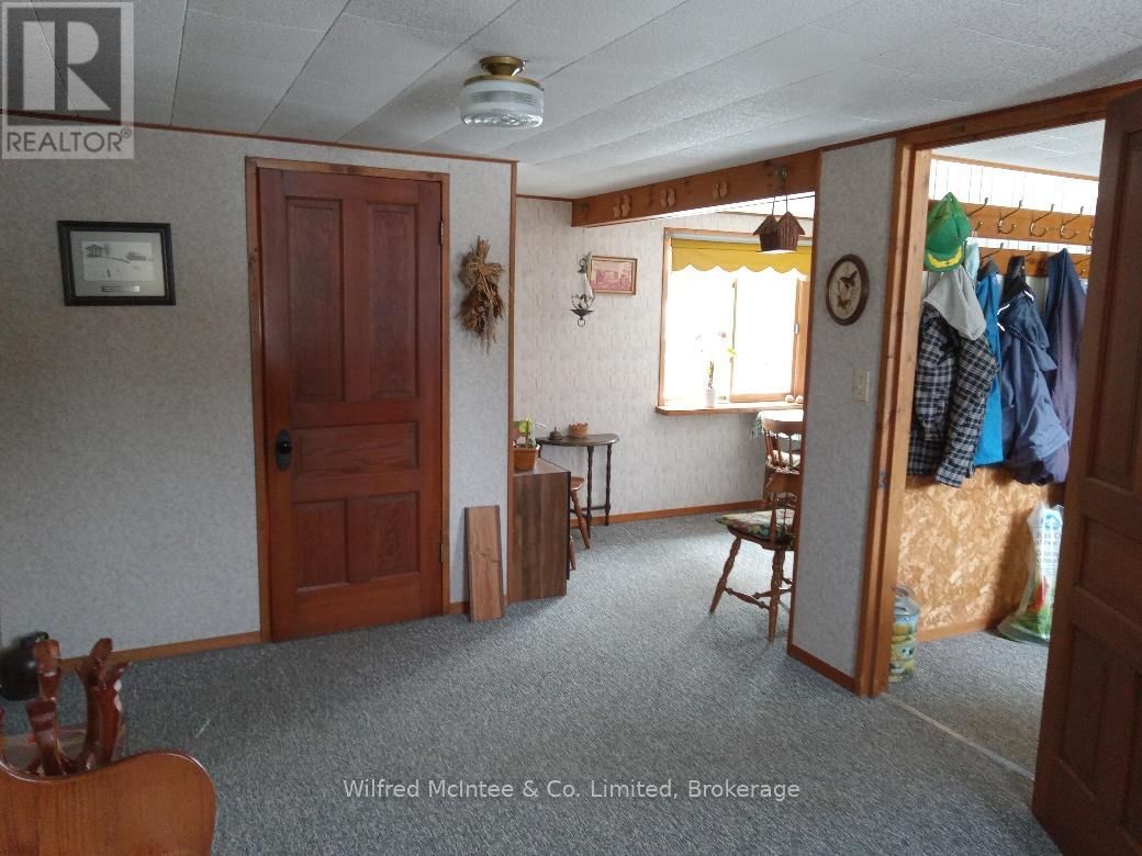 37547 GLENS HILL ROAD Image 35