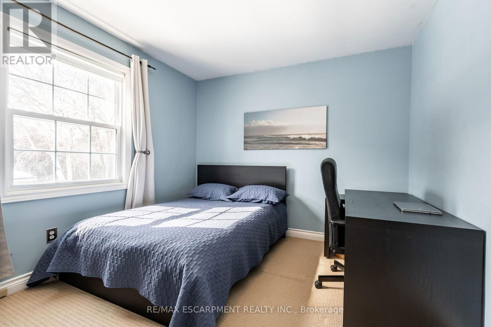 1 ACREDALE DRIVE Image 31