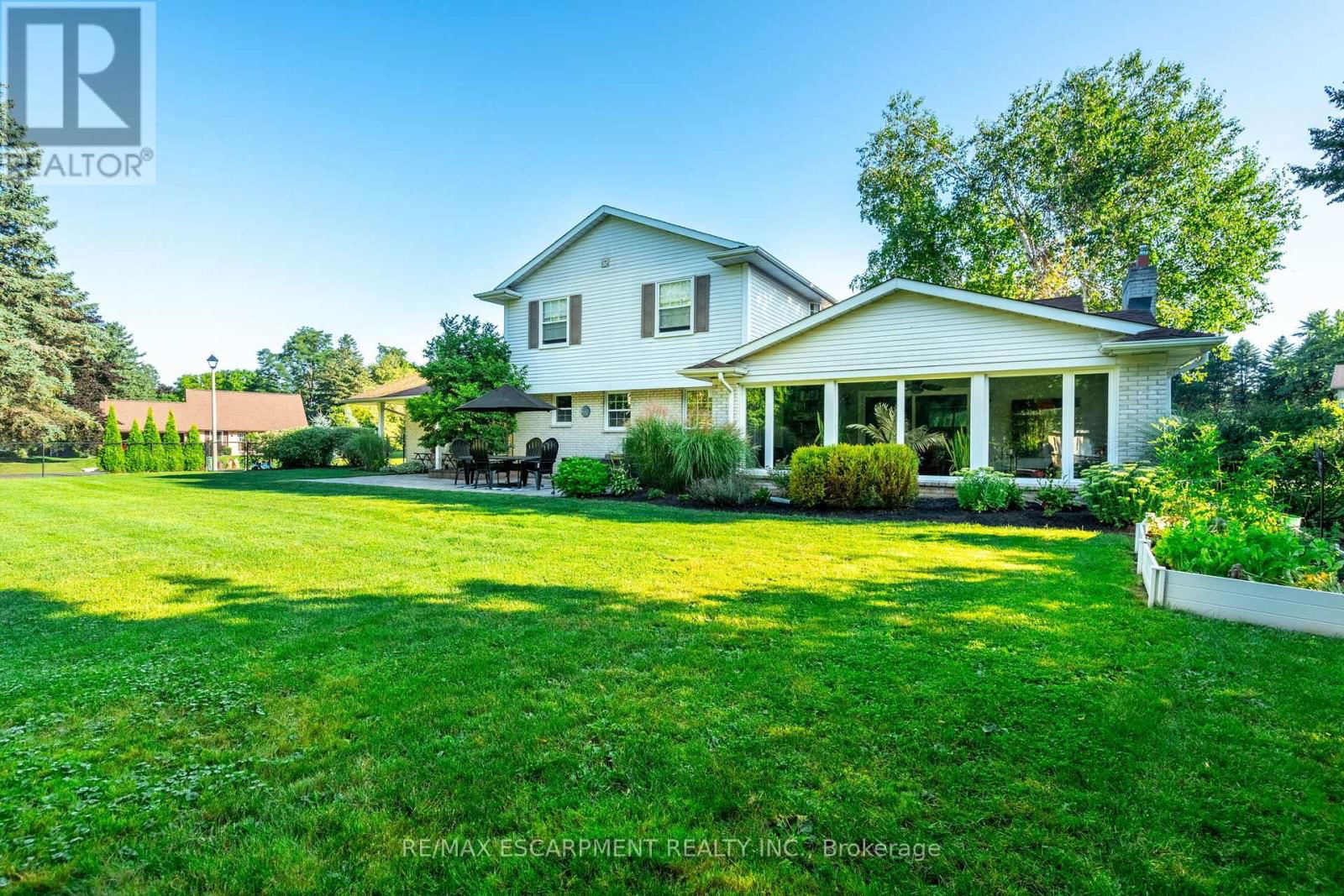 1 ACREDALE DRIVE Image 36