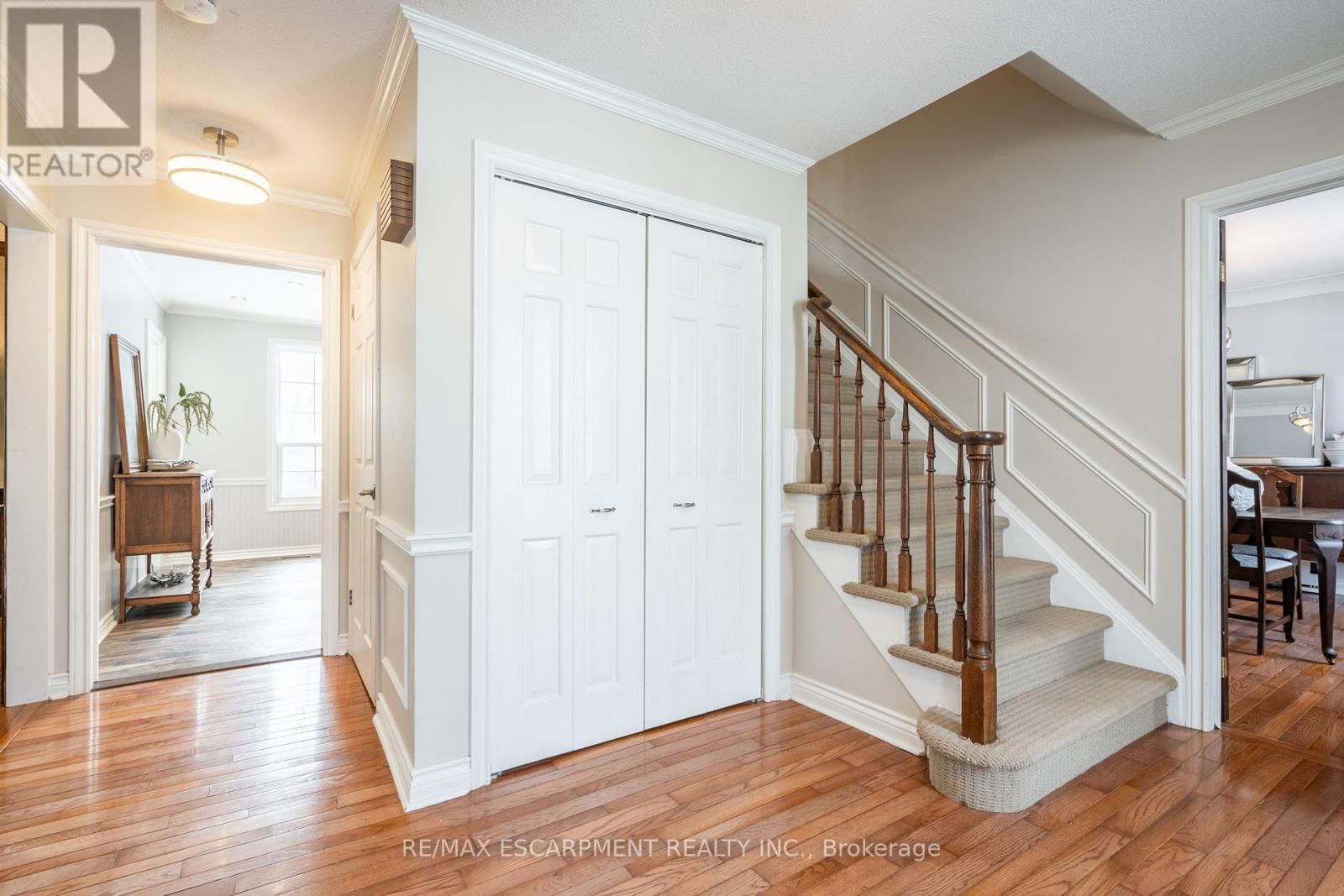 1 ACREDALE DRIVE Image 6