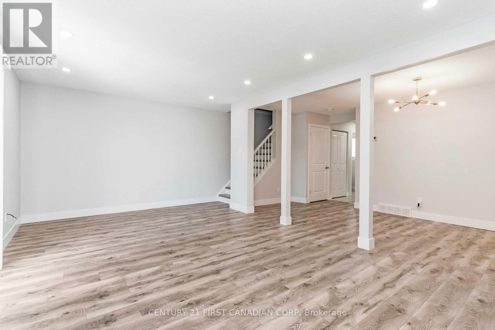 21 - 25 ERICA CRESCENT Image 17