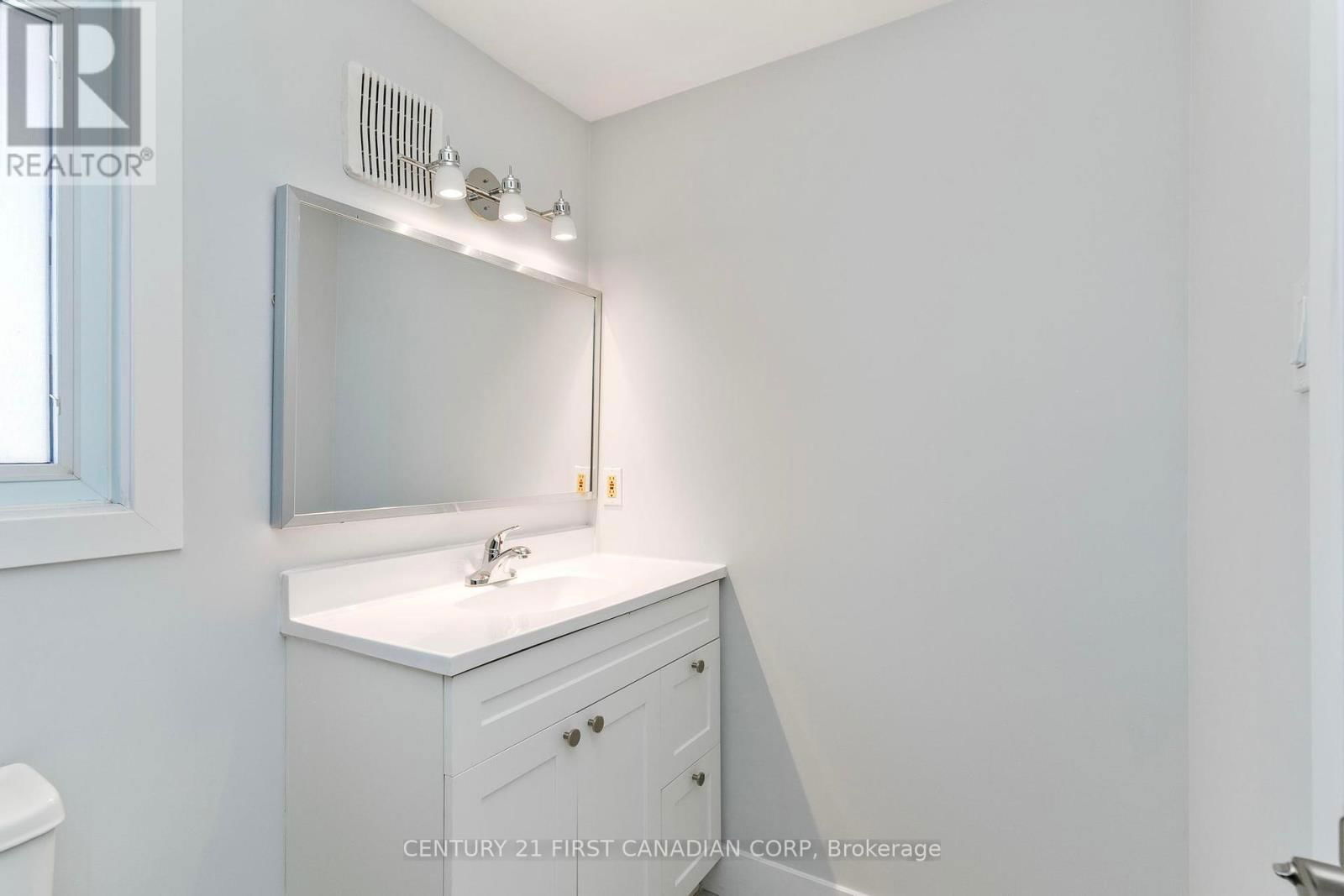 21 - 25 ERICA CRESCENT Image 29
