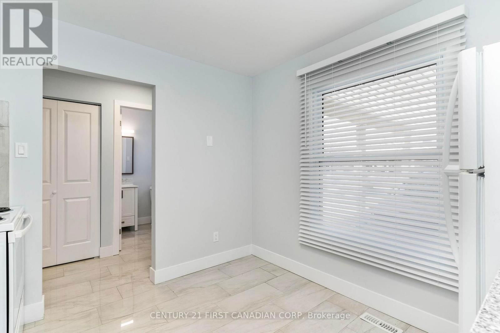 21 - 25 ERICA CRESCENT Image 8