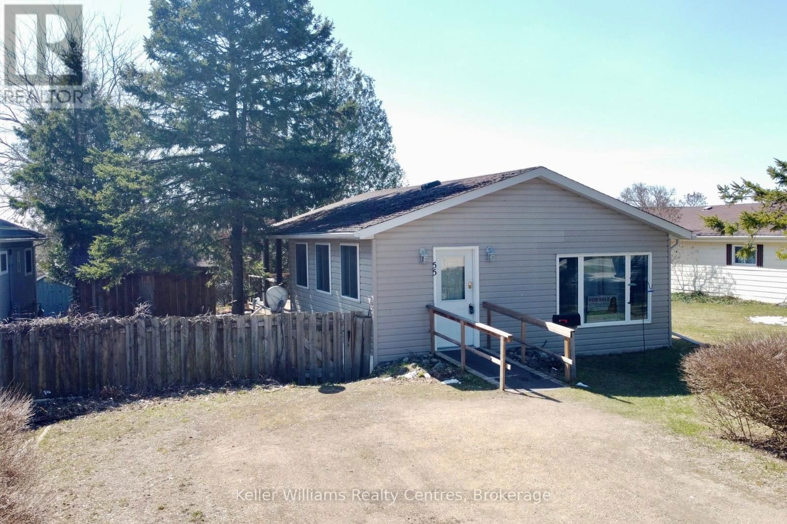55 - 302694 DOUGLAS STREET Image 1
