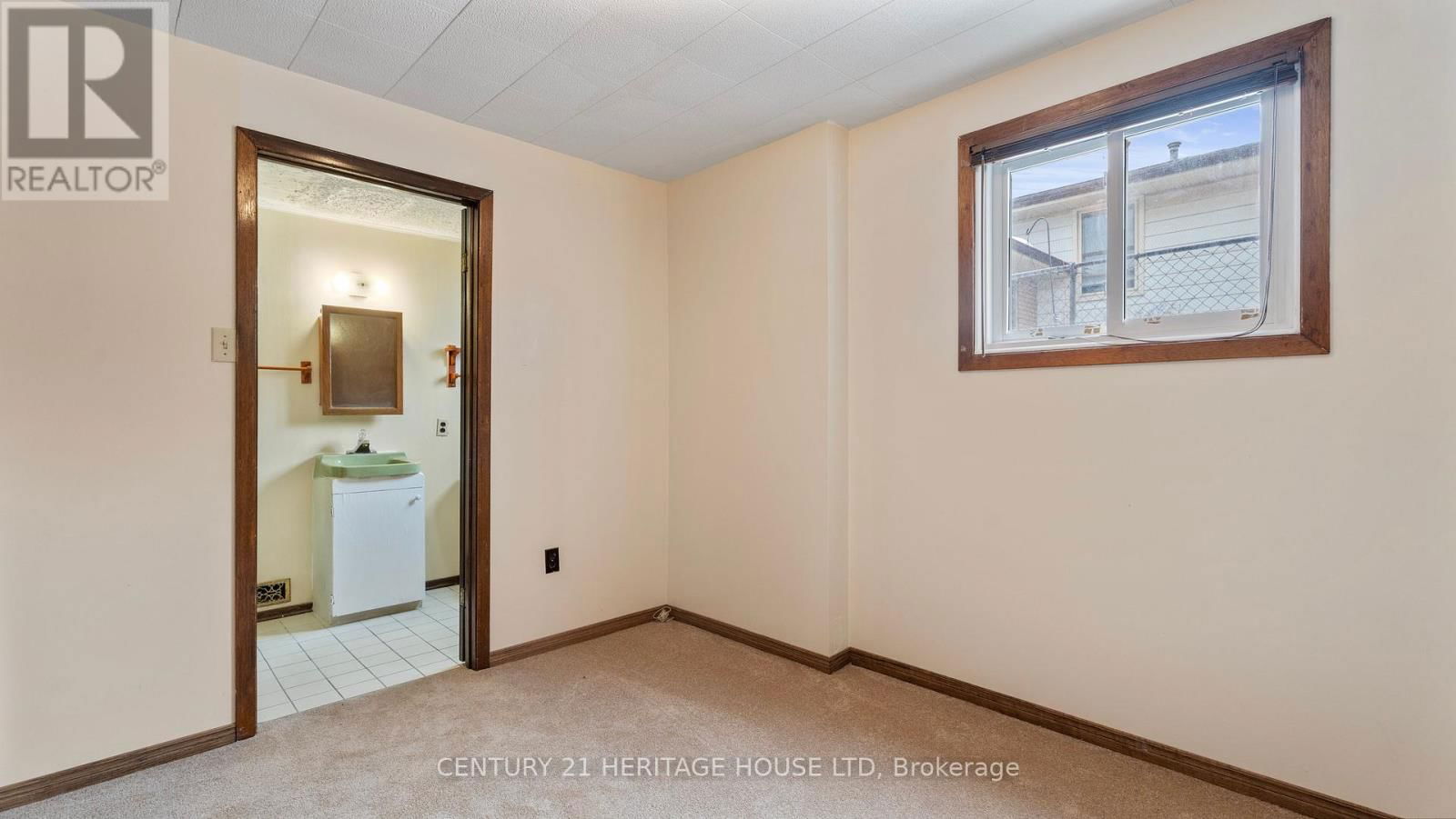 195 PARIS ROAD Image 22