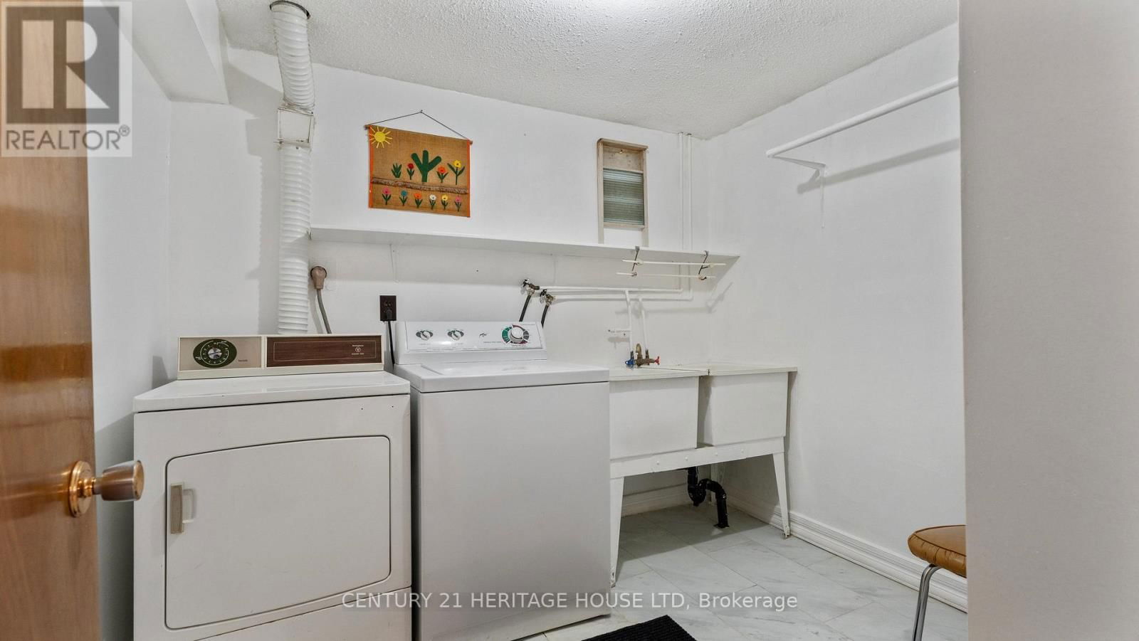 195 PARIS ROAD Image 29