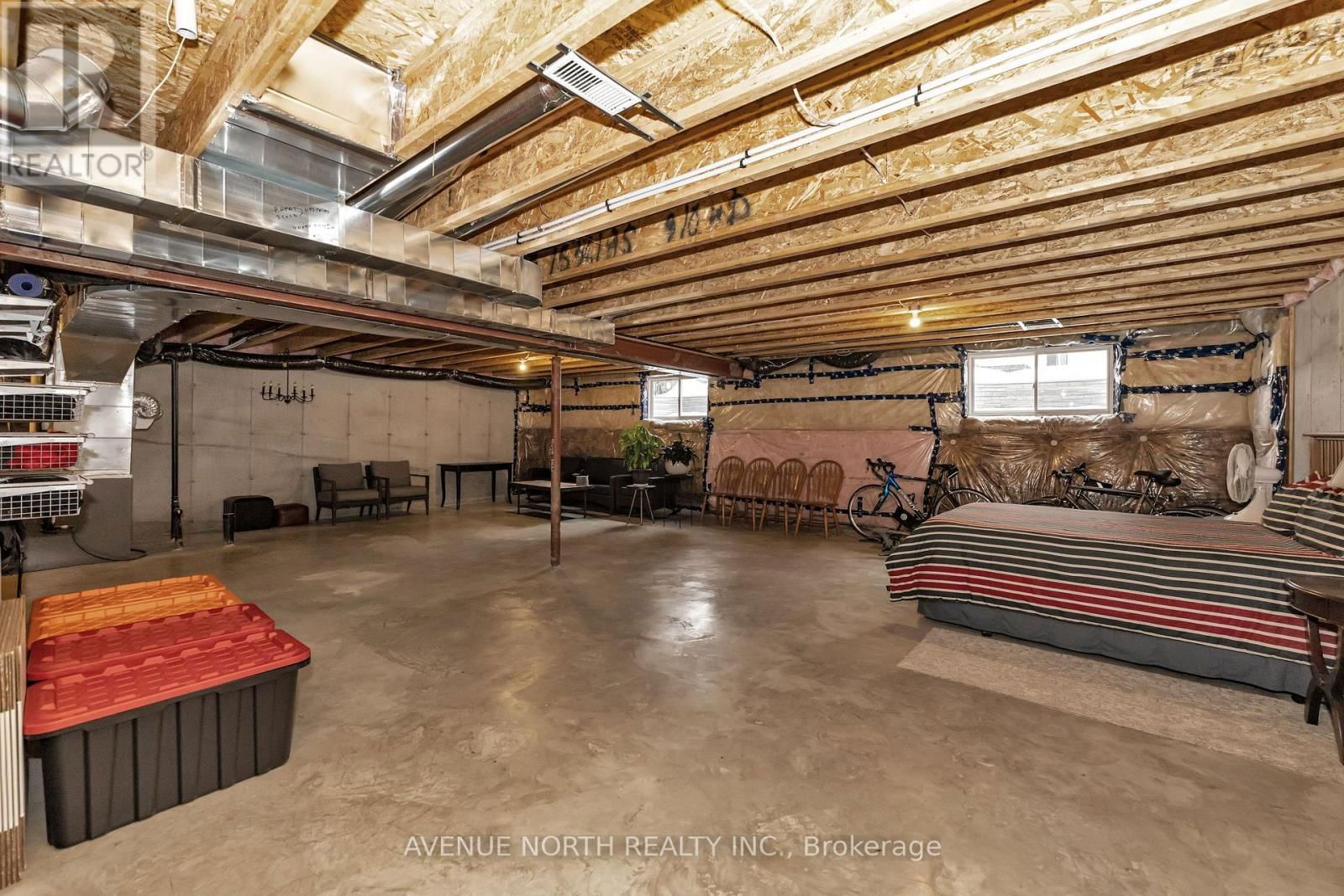 742 COAST CIRCLE Image 26