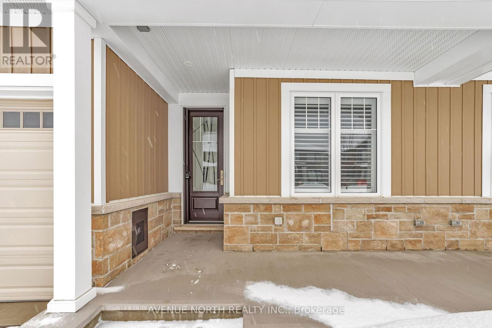742 COAST CIRCLE Image 3