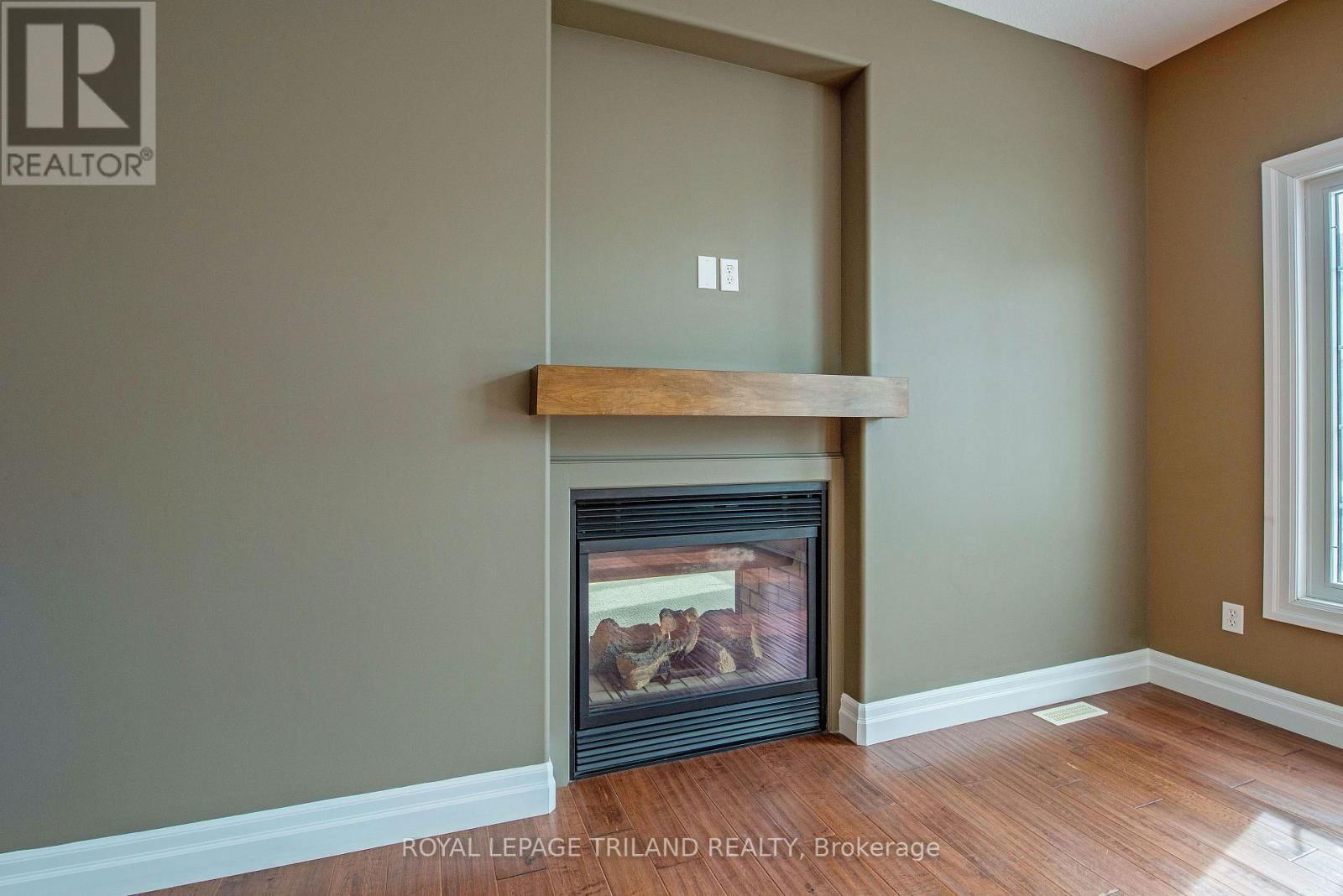 9 - 1571 CORONATION DRIVE Image 21