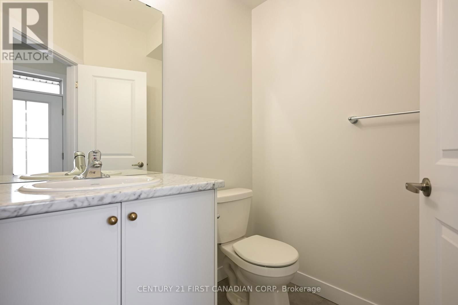 6686 HAYWARD DRIVE Image 10