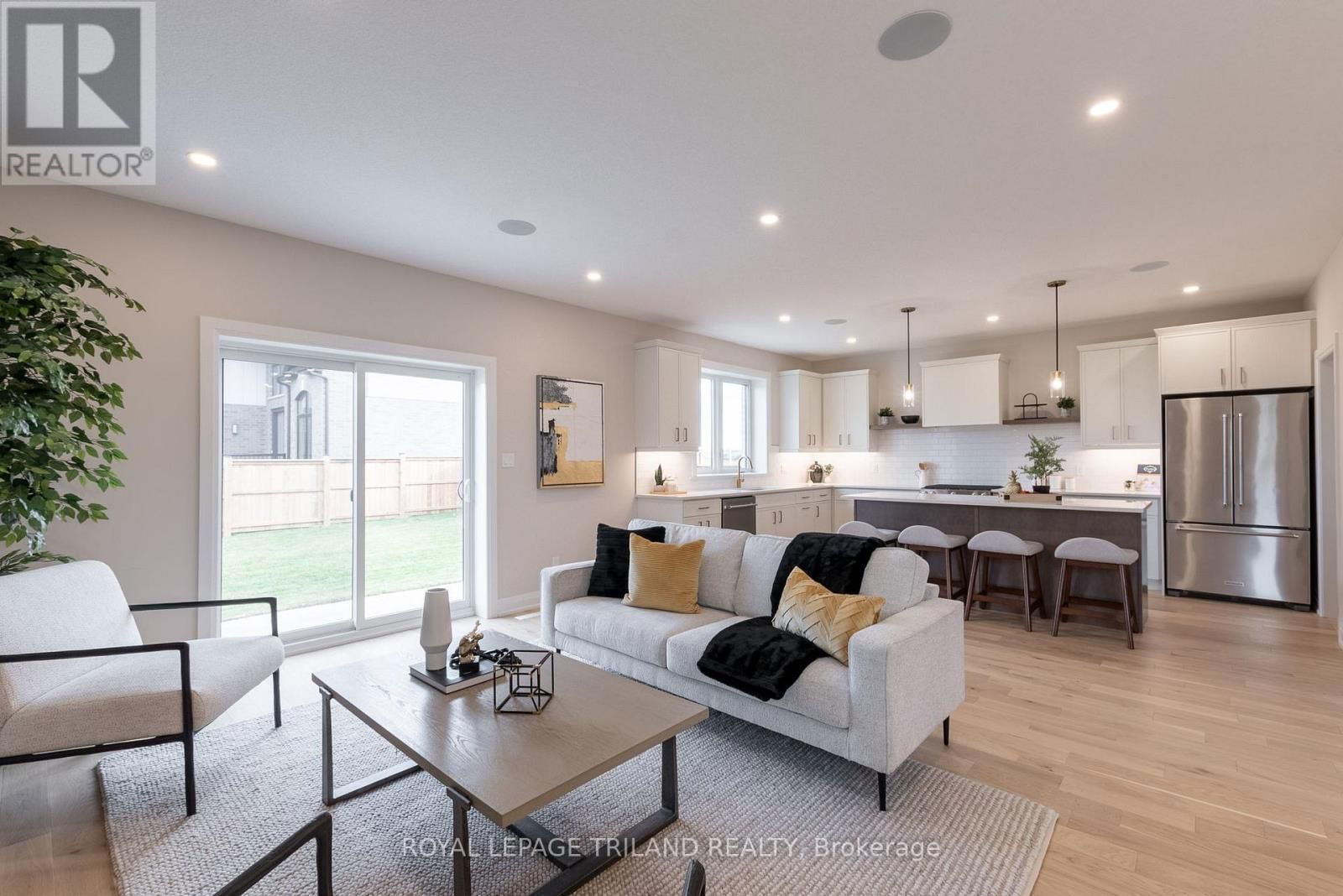 43 ALLISTER DRIVE Image 12