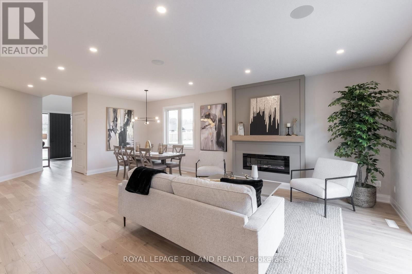43 ALLISTER DRIVE Image 17