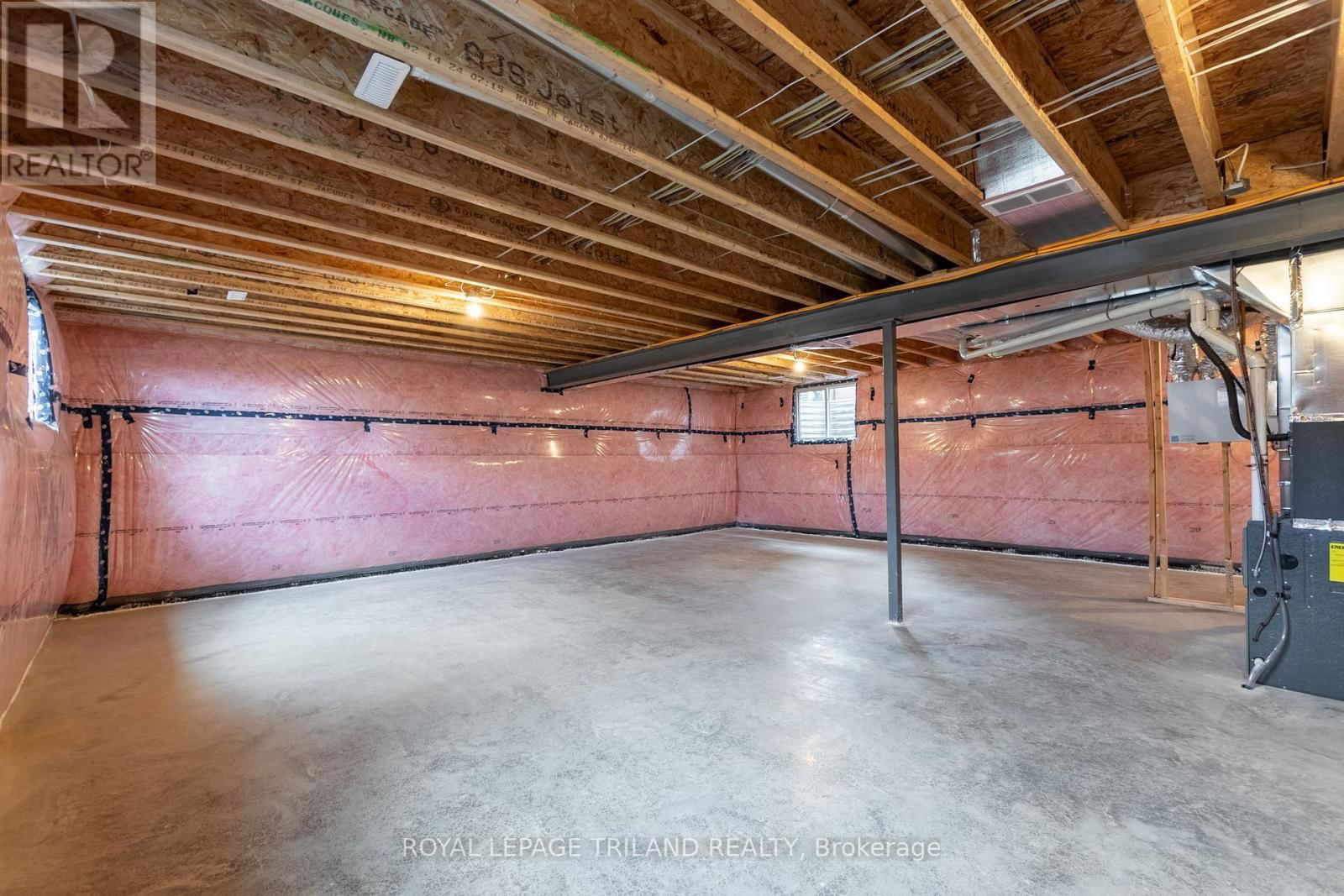 43 ALLISTER DRIVE Image 31