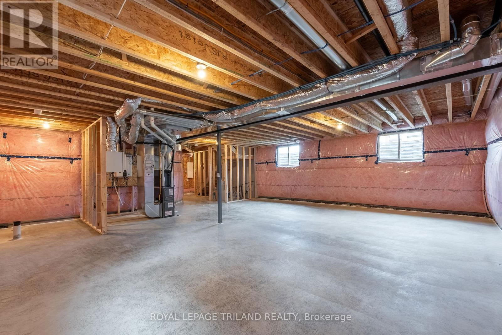 43 ALLISTER DRIVE Image 32