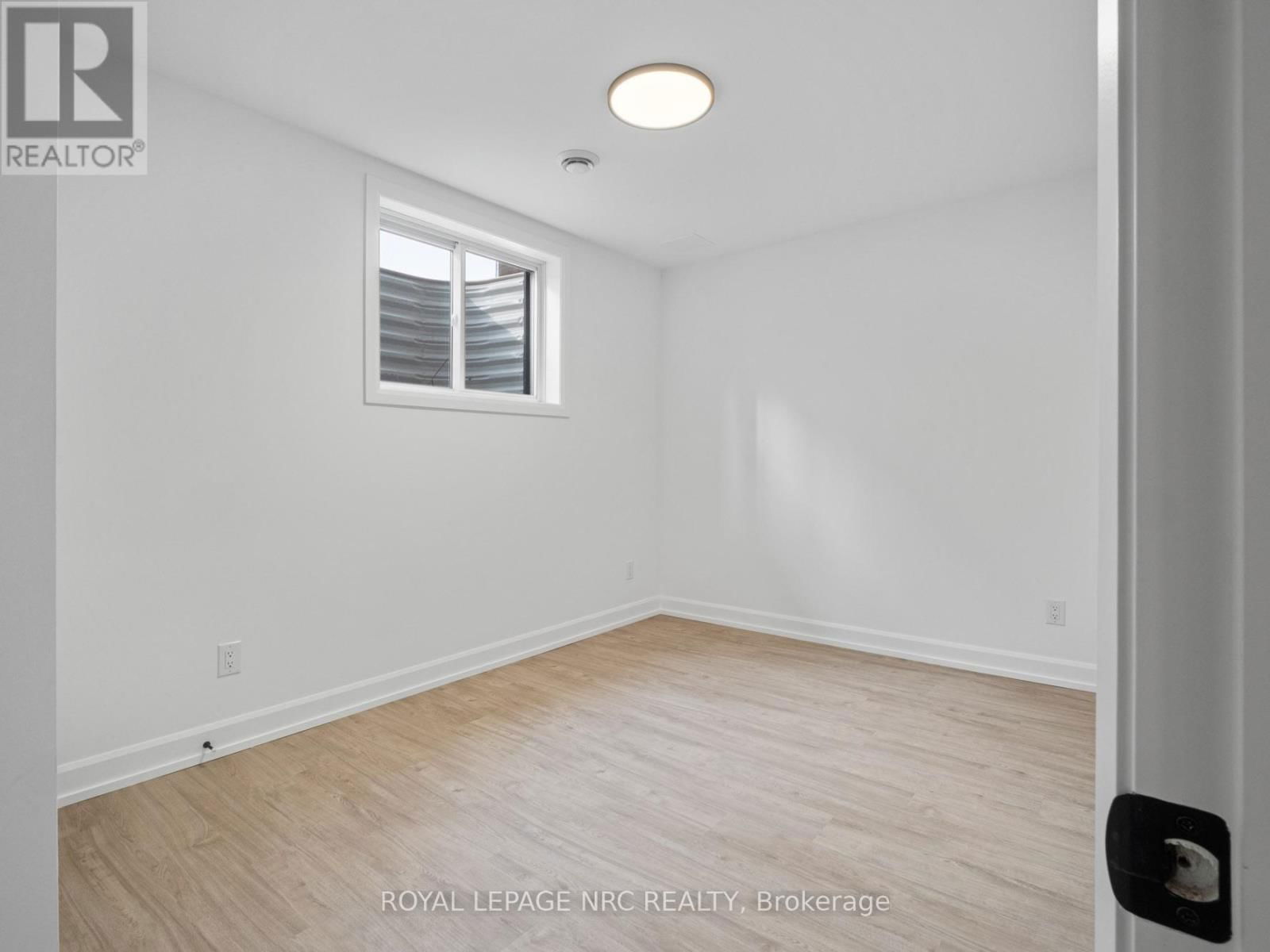 200 KLAGER AVENUE Image 32