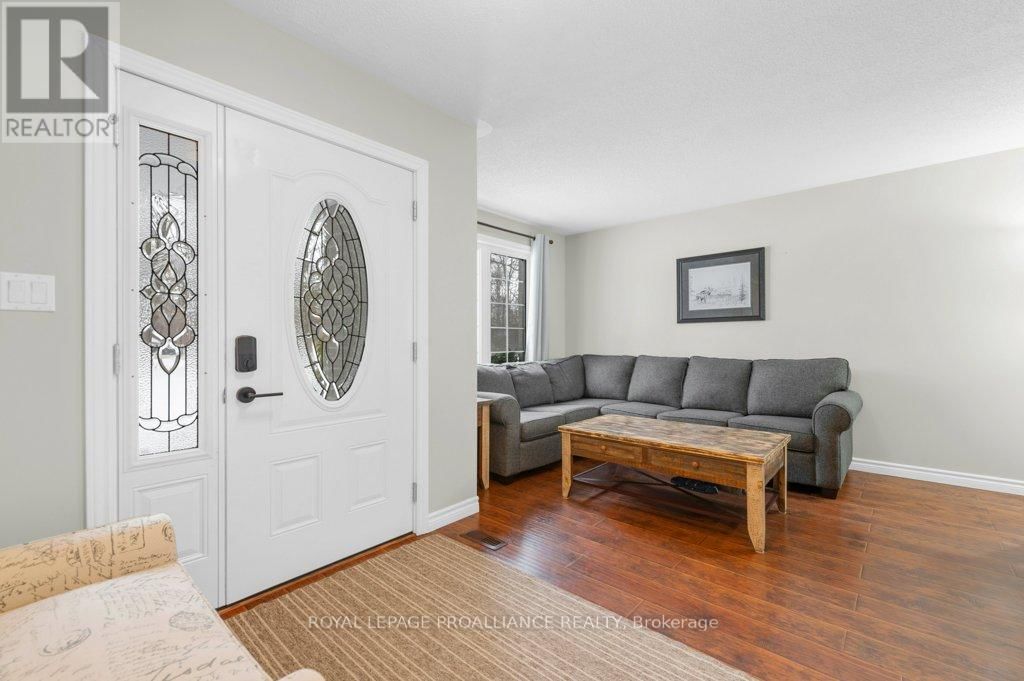 347 DOWNS ROAD Image 7