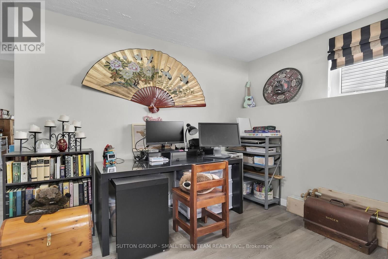 162 ROLAND STREET Image 37