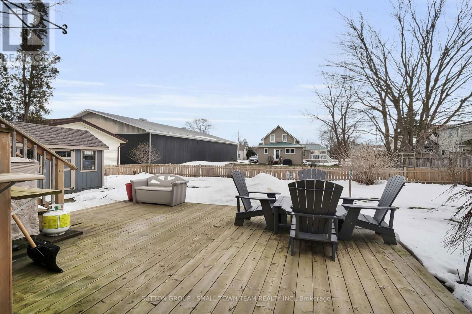 162 ROLAND STREET Image 42