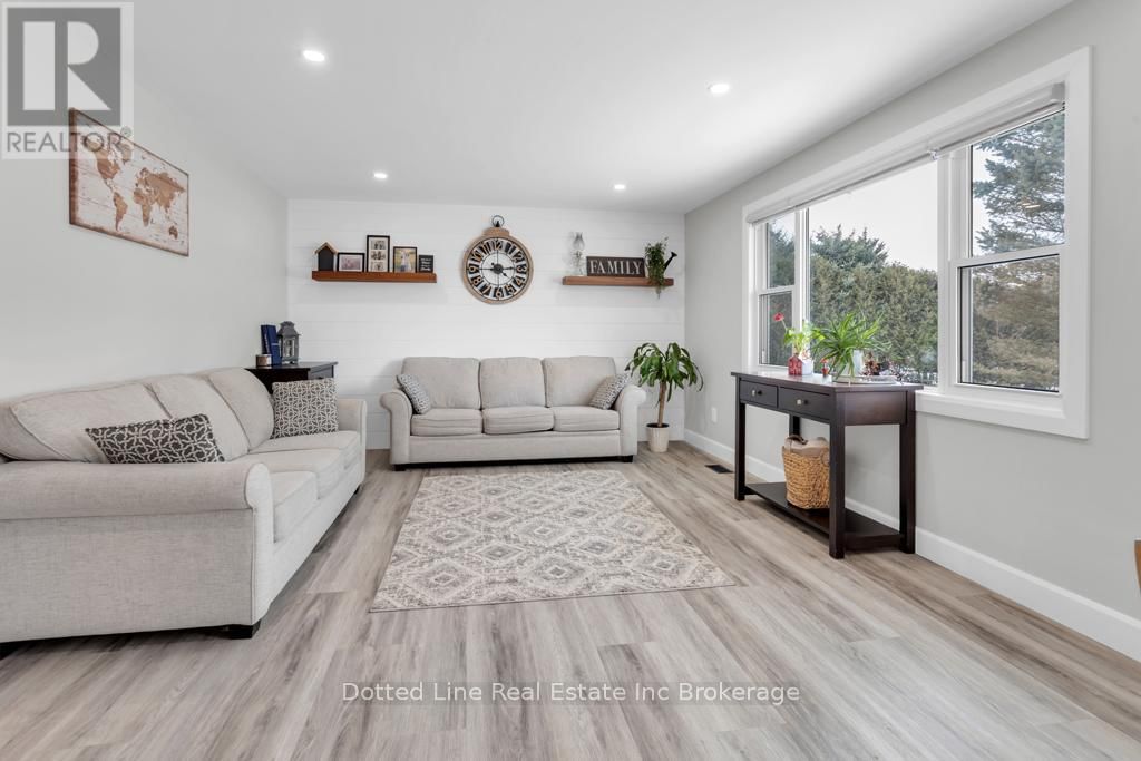 55837 FIFTH STREET Image 11