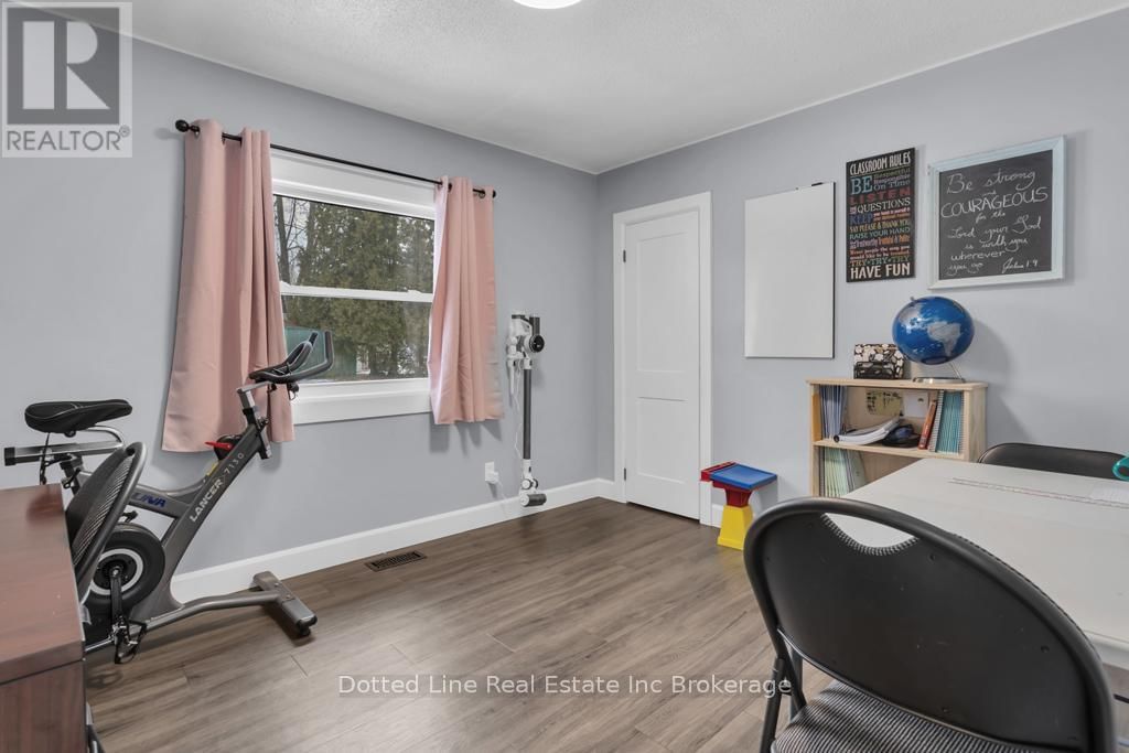 55837 FIFTH STREET Image 15