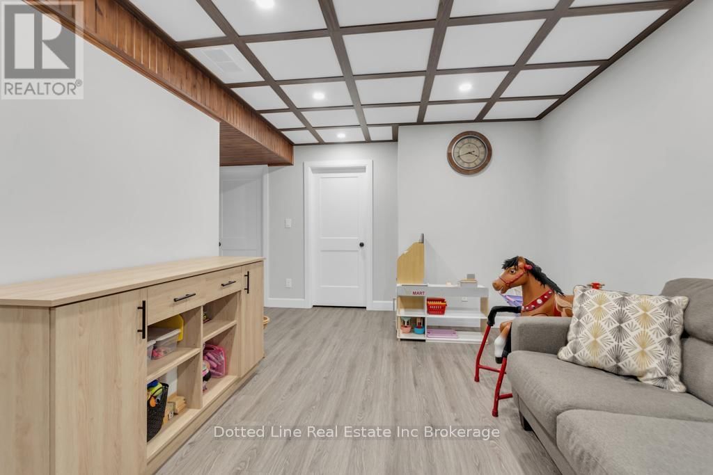 55837 FIFTH STREET Image 22