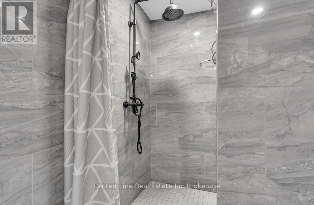 55837 FIFTH STREET Image 24