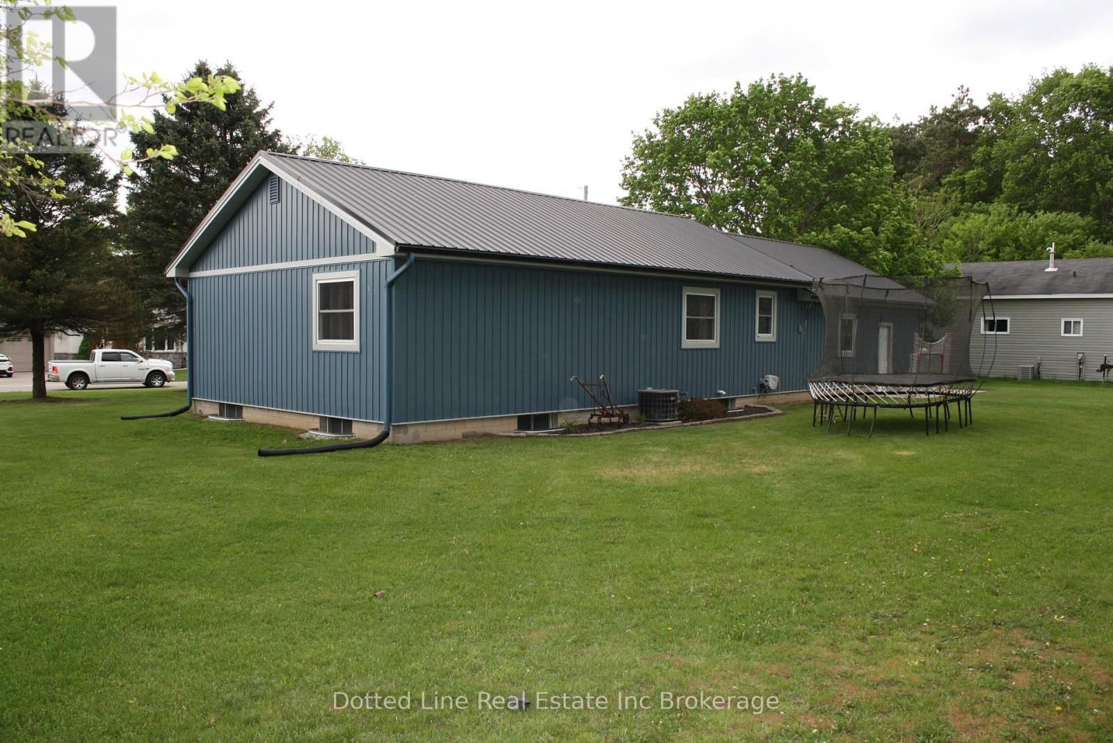 55837 FIFTH STREET Image 3