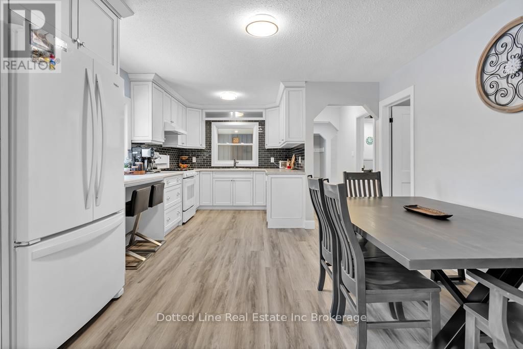 55837 FIFTH STREET Image 8