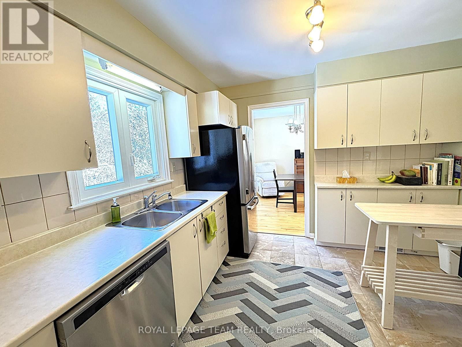 821 EASTBOURNE AVENUE Image 13