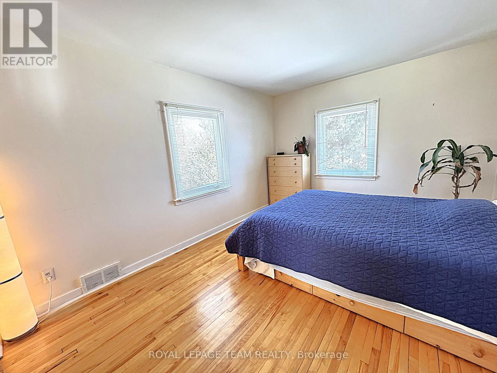 821 EASTBOURNE AVENUE Image 17