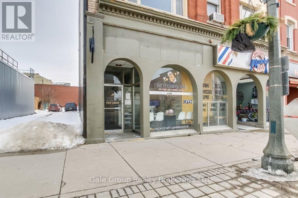 Unit B - 442 DUNDAS STREET Image 18