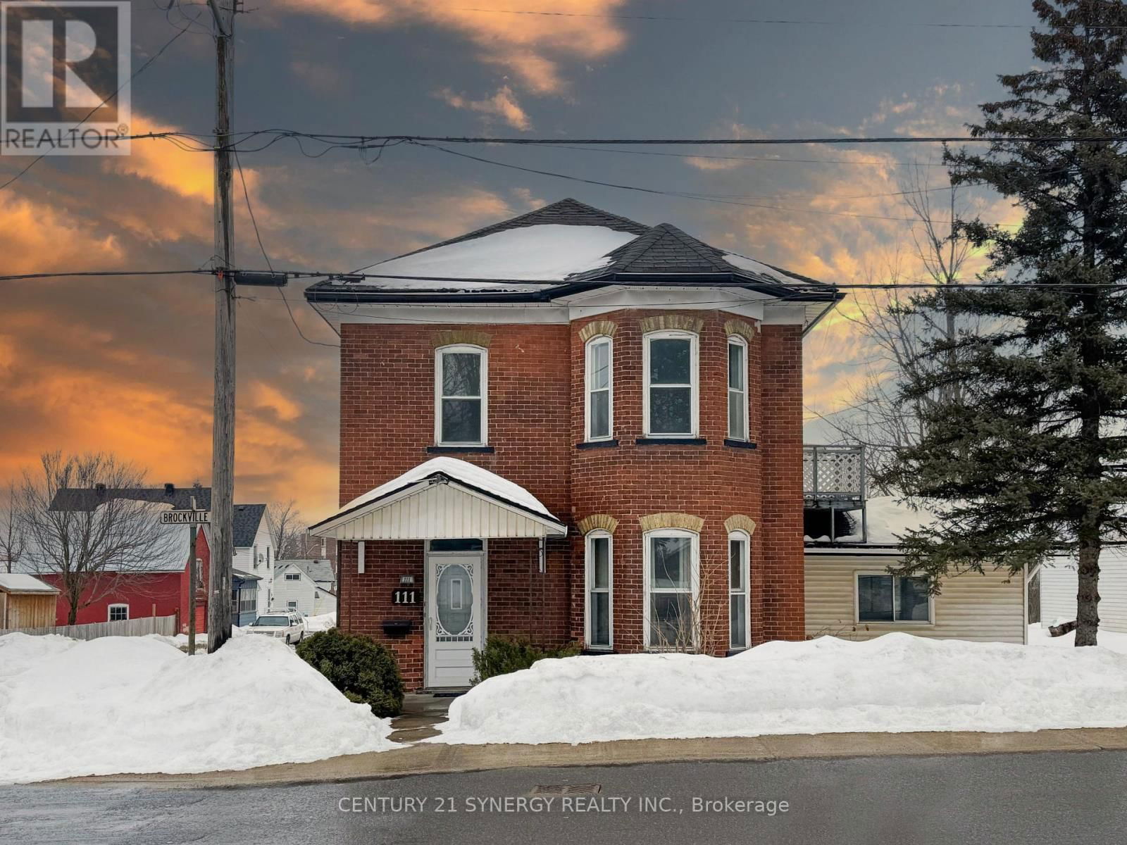 111 BROCKVILLE STREET Image 1